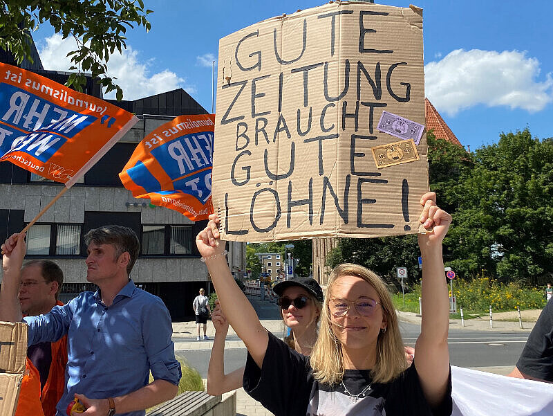 – „Gute Zeitung braucht gute Löhne“: Protest in Braunschweig im Juli