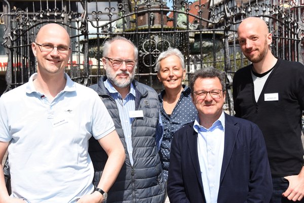 Vorstand des DJV Landesverbandes Niedersachsen Vorstand des DJV Landesverbandes Niedersachsen – Der neue Landesvorstand: (v.l.) Michael Wendt, Hartmut Kern, Ines Goetsch, Frank Rieger, Jan Gesthuizen